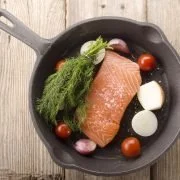Fett aber gesund: Lachs gehört auf den Speiseplan