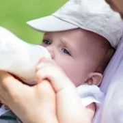 Baby-Nahrung: Milchpulver bei Stiftung Warentest