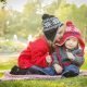 Erkältung bei Kindern – Ziehen wir sie oft zu warm an?