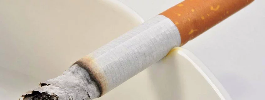 Rauchen lässt die Haut schneller altern - eine Zwillingsstudie