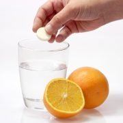 Wie Vitamin C das Wachstum von Krebszellen bremsen könnte