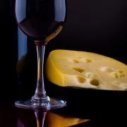 Käse als Heilmittel gegen Alkoholsucht?